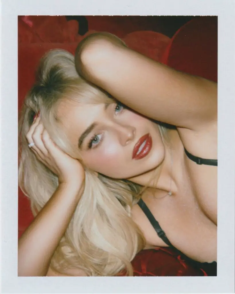 Sabrina Carpenter